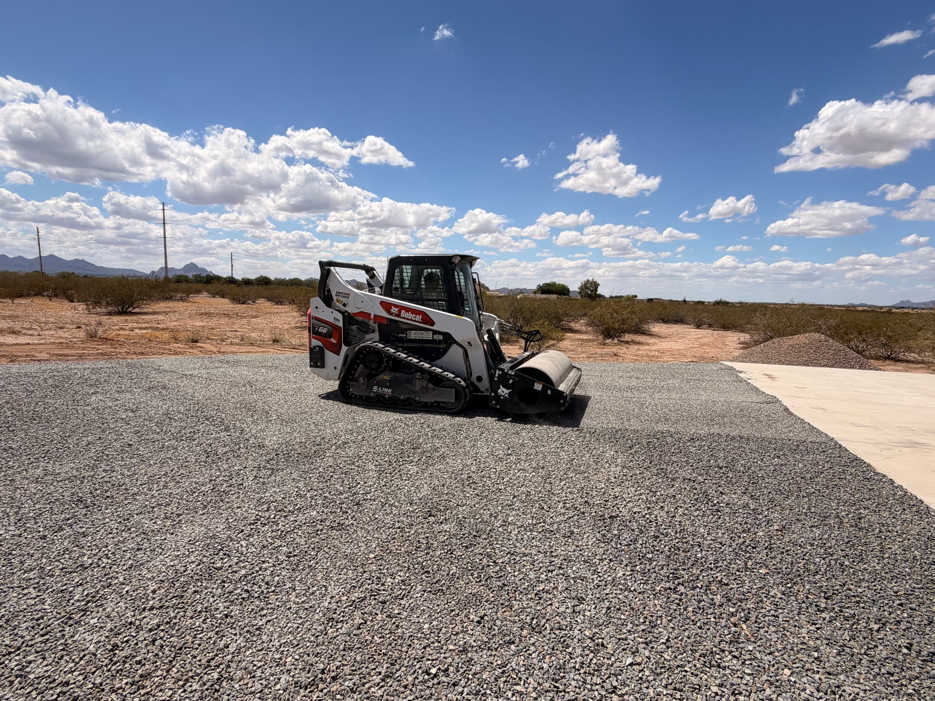 Gallery photos for Gravel Driveway Repair and Base Rebuild in Marana: Image #4