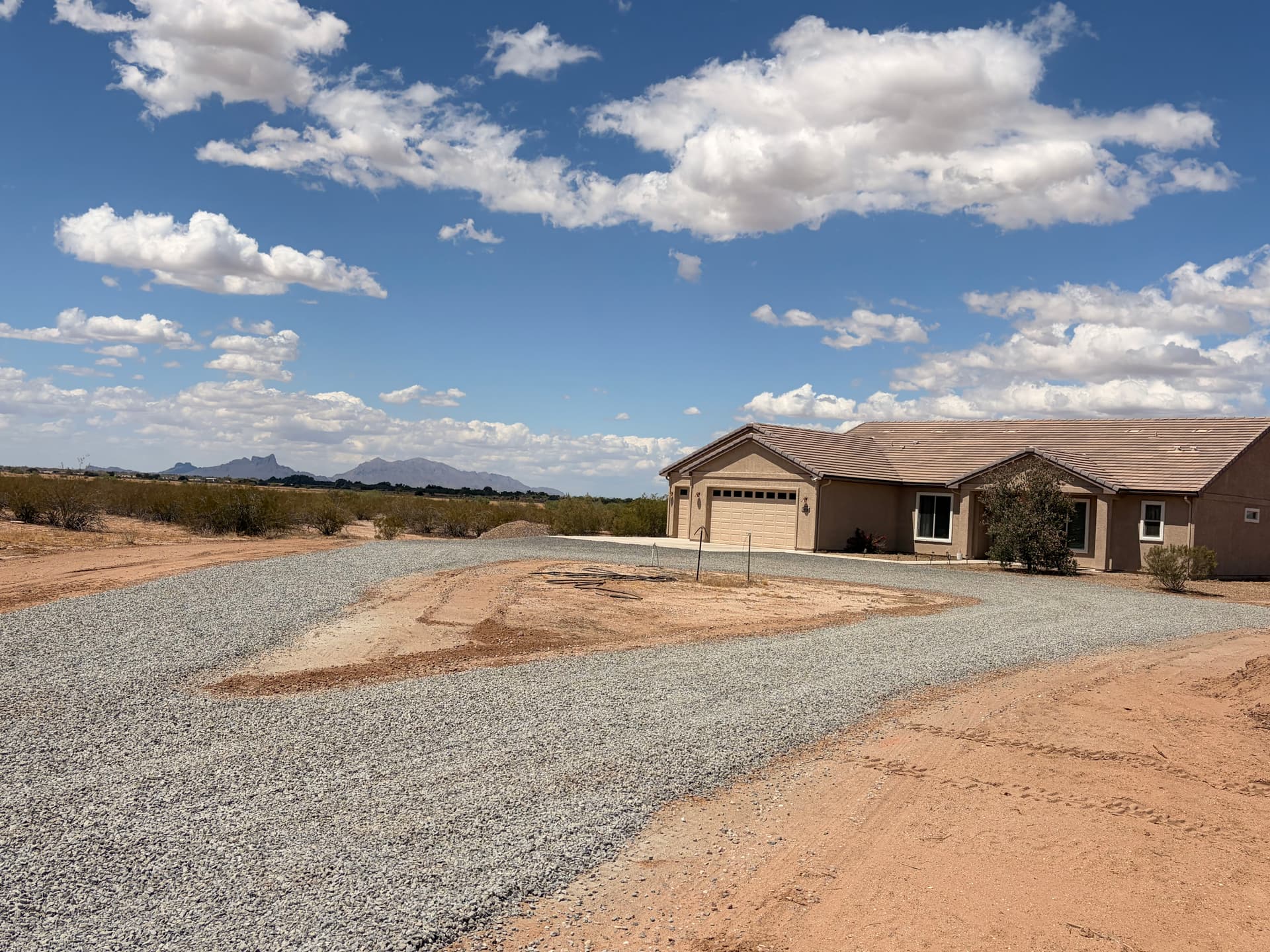 Gallery photos for Gravel Driveway Repair and Base Rebuild in Marana: Image #5
